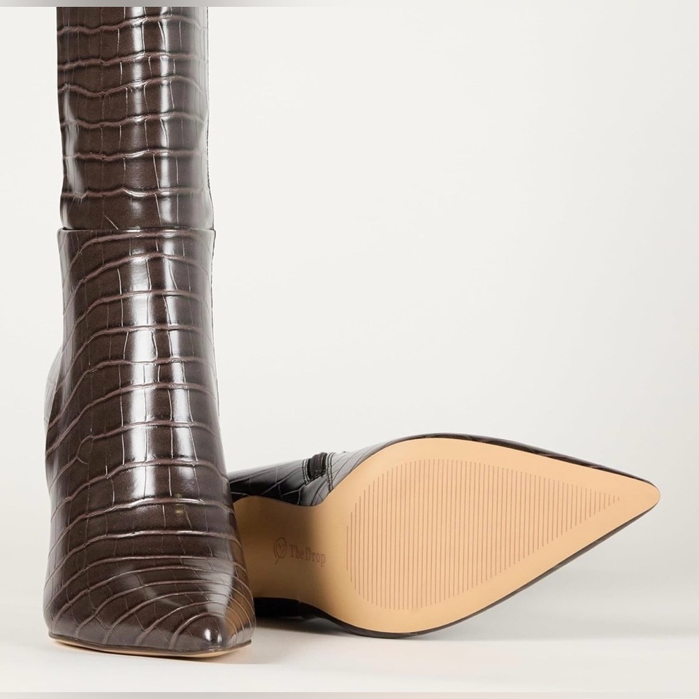 The Drop Women's Gemini Tall Heeled Chocolate Croc - Picture 4 of 13